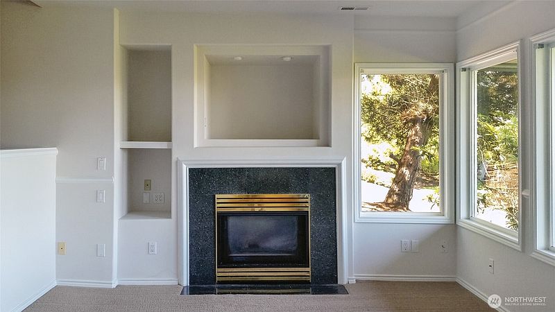 5th image of 2349 SW Harbor Avenue SW #101