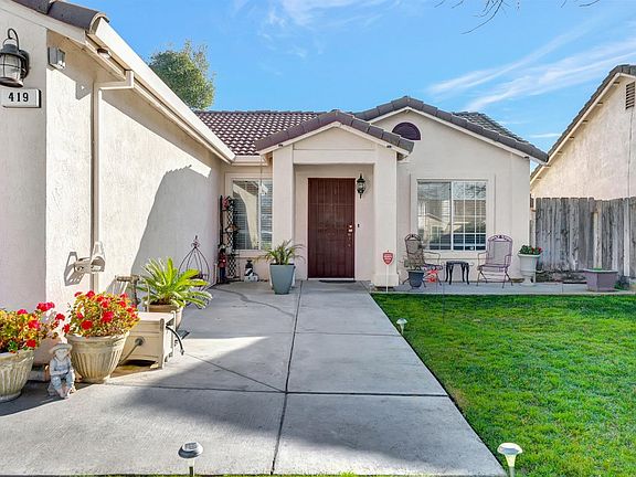 5th image of 419 Shalako Dr