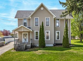 318 Nye St, Hortonville, WI 54944