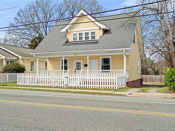 3rd image of 2002 Spring Garden St