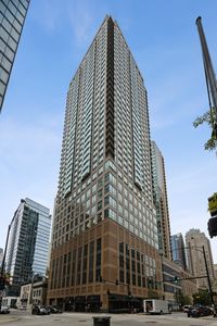 2 E Erie St APT 3205, Chicago, IL, 60611