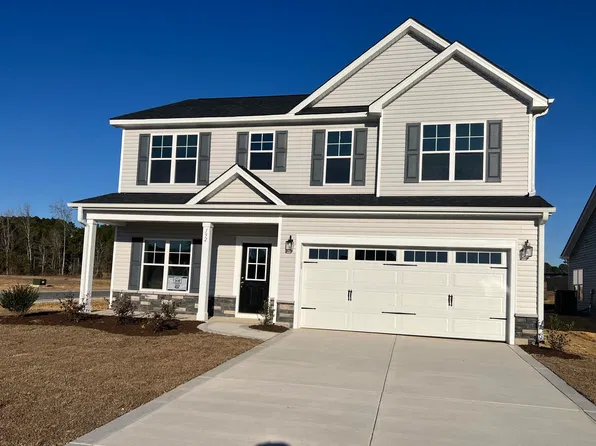 192 London Dr, Raeford, NC 28376