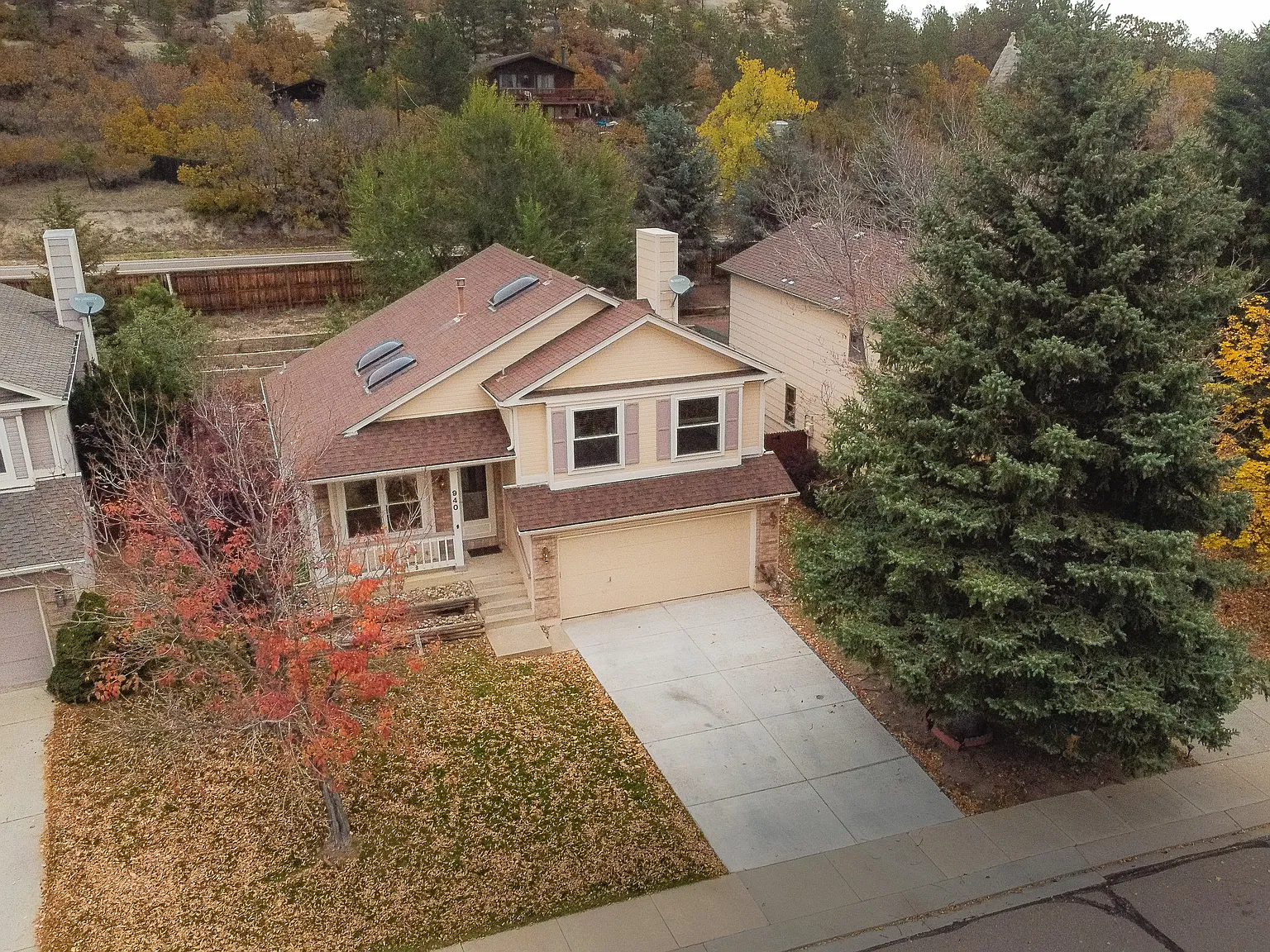 4 bed, 1800 sqft, $2,900 — Photo 2
