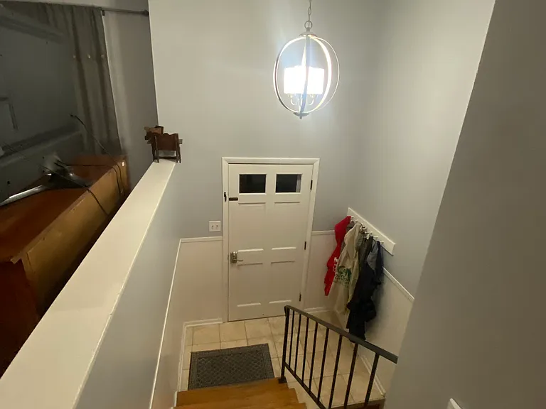 605 David St — Photo 4