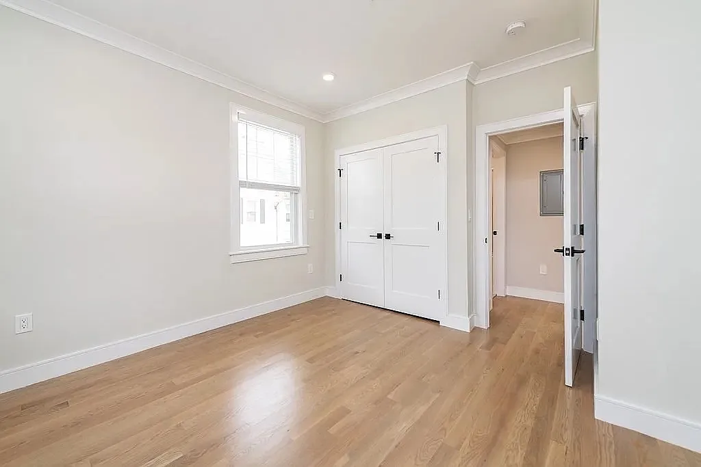 2 bed, 768 sqft, $1,600 — Photo 4