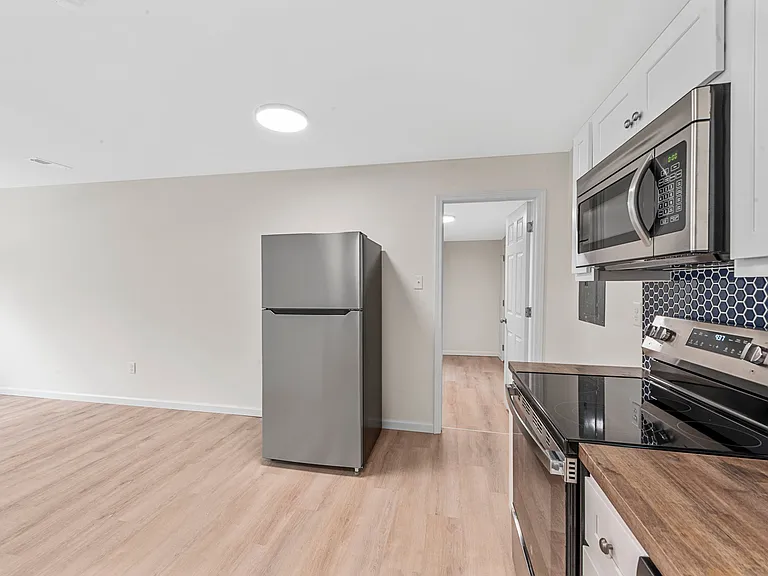 1417 Plaza Pl — Photo 9