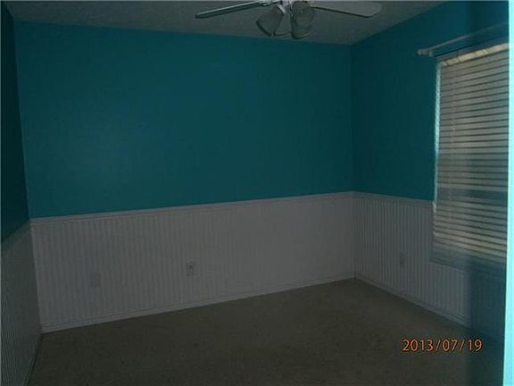3rd image of 92 Rollingwood Dr