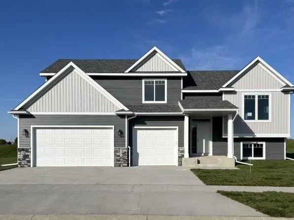 2103 6th Ave NE, Kasson, MN 55944