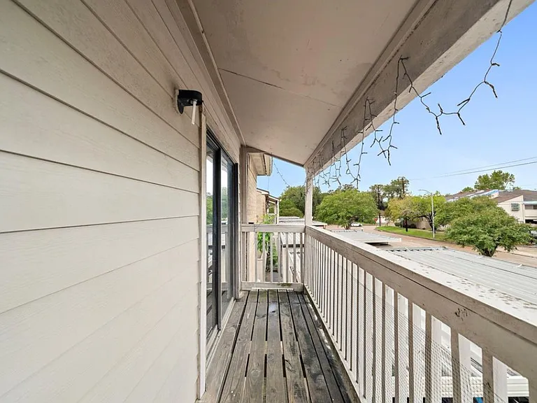 9521 Windswept Ln #9521 — Photo 5