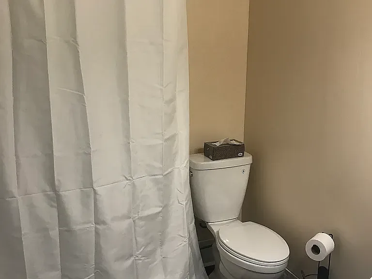 3 bed, 1372 sqft, $1,750 — Photo 4