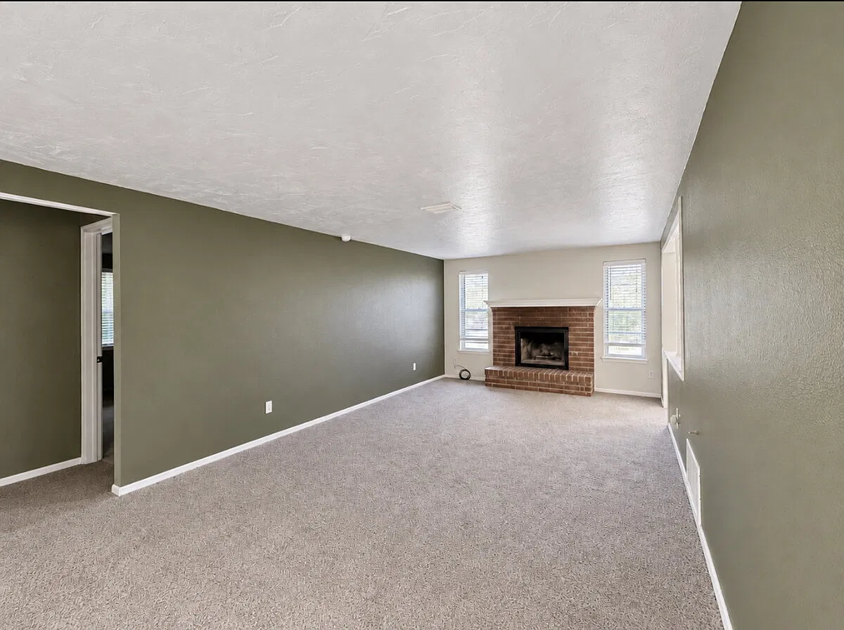 3 bed, 2.0 bath, 1218 sqft, $1,475 — Photo 2