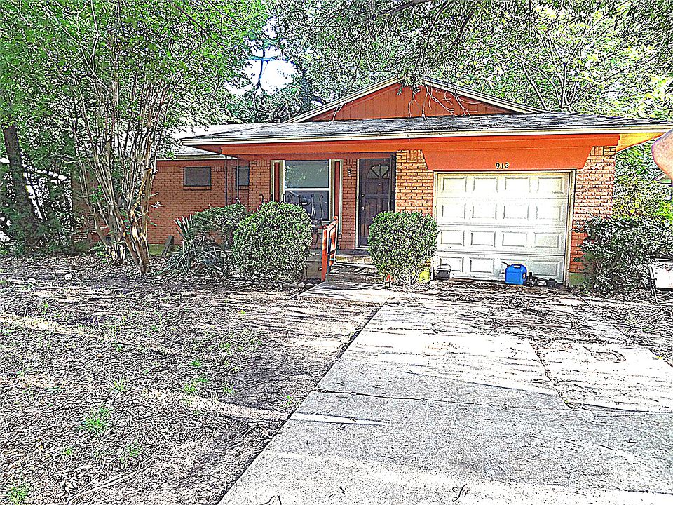 1st image of 912 Sierra Dr