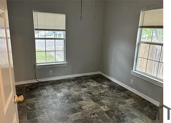 130 Hermitage Ct #2 — Photo 6