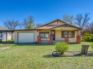 718 E Elm St, Altus, OK 73521