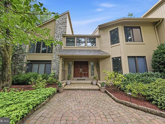 2nd image of 43 Southwood Dr