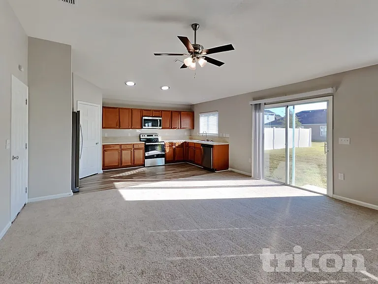 8287 Fouraker Forest Rd — Photo 3
