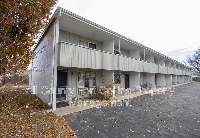 1408 S Douty Ave #1 — Photo 1