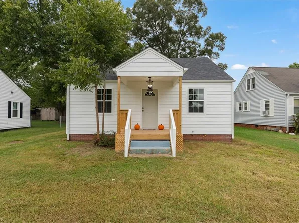218 W Washington Ext, Mayodan, NC 27027