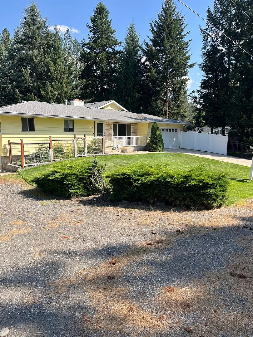 6-Bedroom Home for Rent — Photo 2
