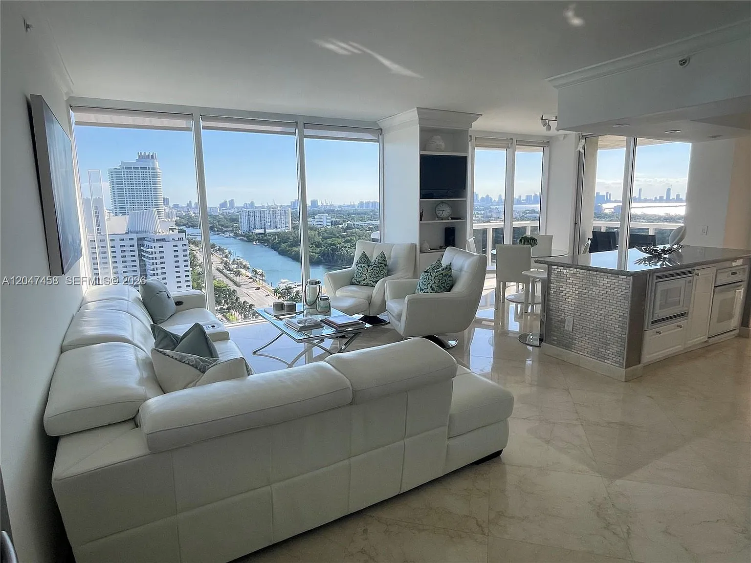 Green Diamond Condo — Photo 4