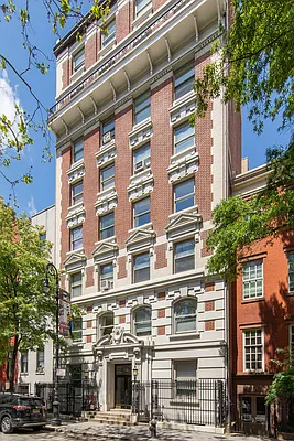 Sold by Compass | media 10