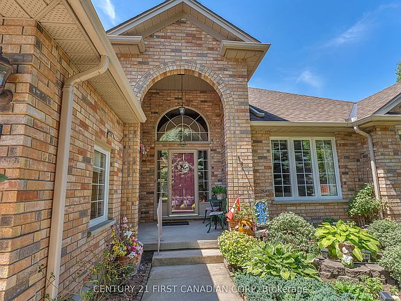 4th image of 79 Wintergarden Rd