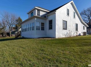 101 S Main St, Albany, IL 61230
