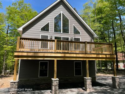 140 Oneida Dr, Pocono Lake, PA, 18347