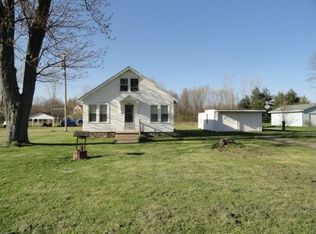 3668 Hunt Rd, Lapeer, MI 48446