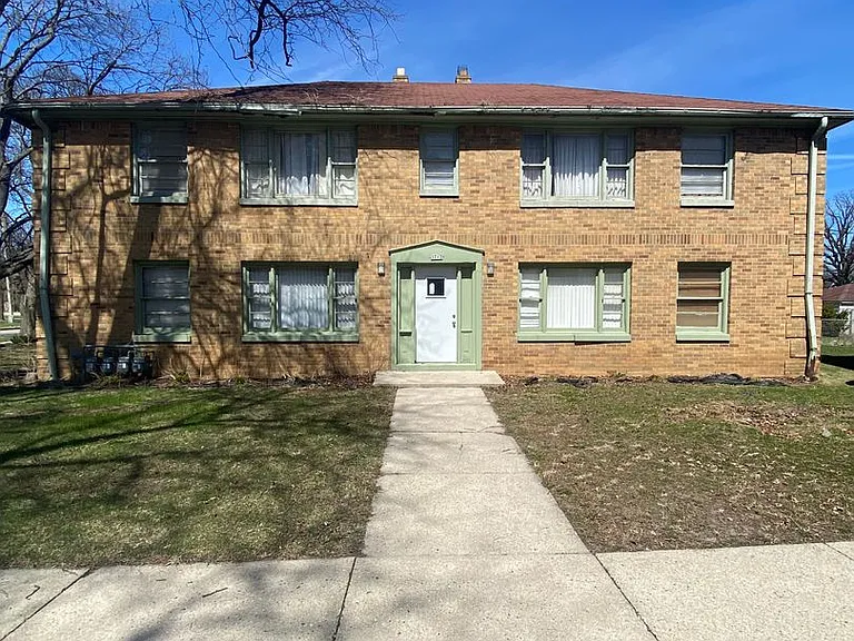 3712 N Sherman Blvd — Photo 1