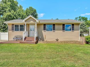 8402 Brubaker Dr, Roanoke, VA 24019