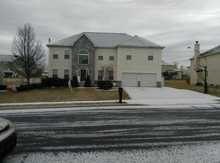 111 McNair Cir, Northampton, PA 18067