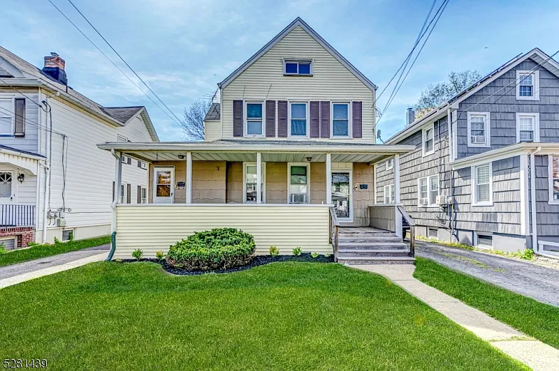 2 bed, $2,450 — Photo 1