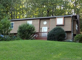 8 Linden Ln, New Milford, CT 06776