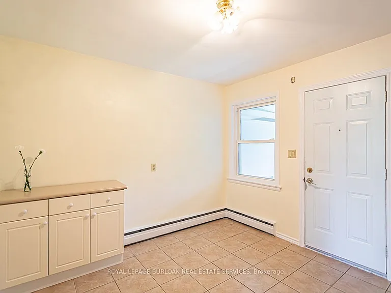 718 Ross St #2 — Photo 7