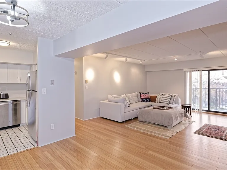 125 Pleasant St #201 — Photo 12