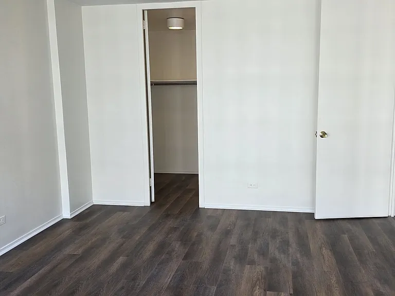 1450 E 55th Pl #719S — Photo 9