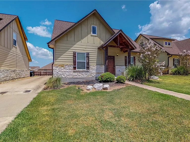 3416 Cullen Trl #A — Photo 38