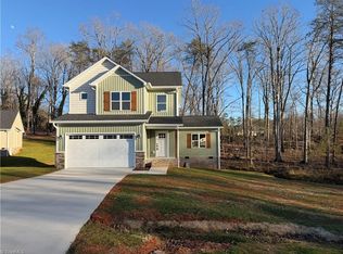 517 Woods Dr, Randleman, NC 27317