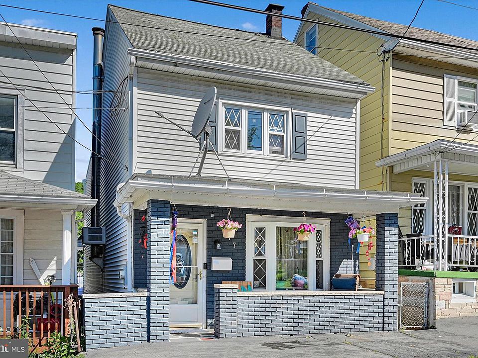 1st image of 417 5th St