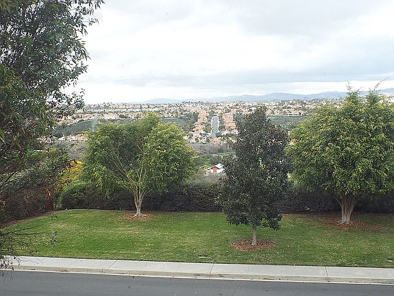 3rd image of 11493 Bellatrix Ct