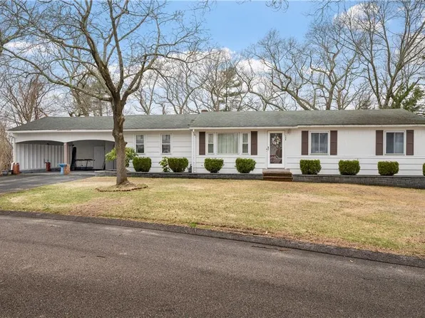 158 Hilton Rd, Warwick, RI 02889