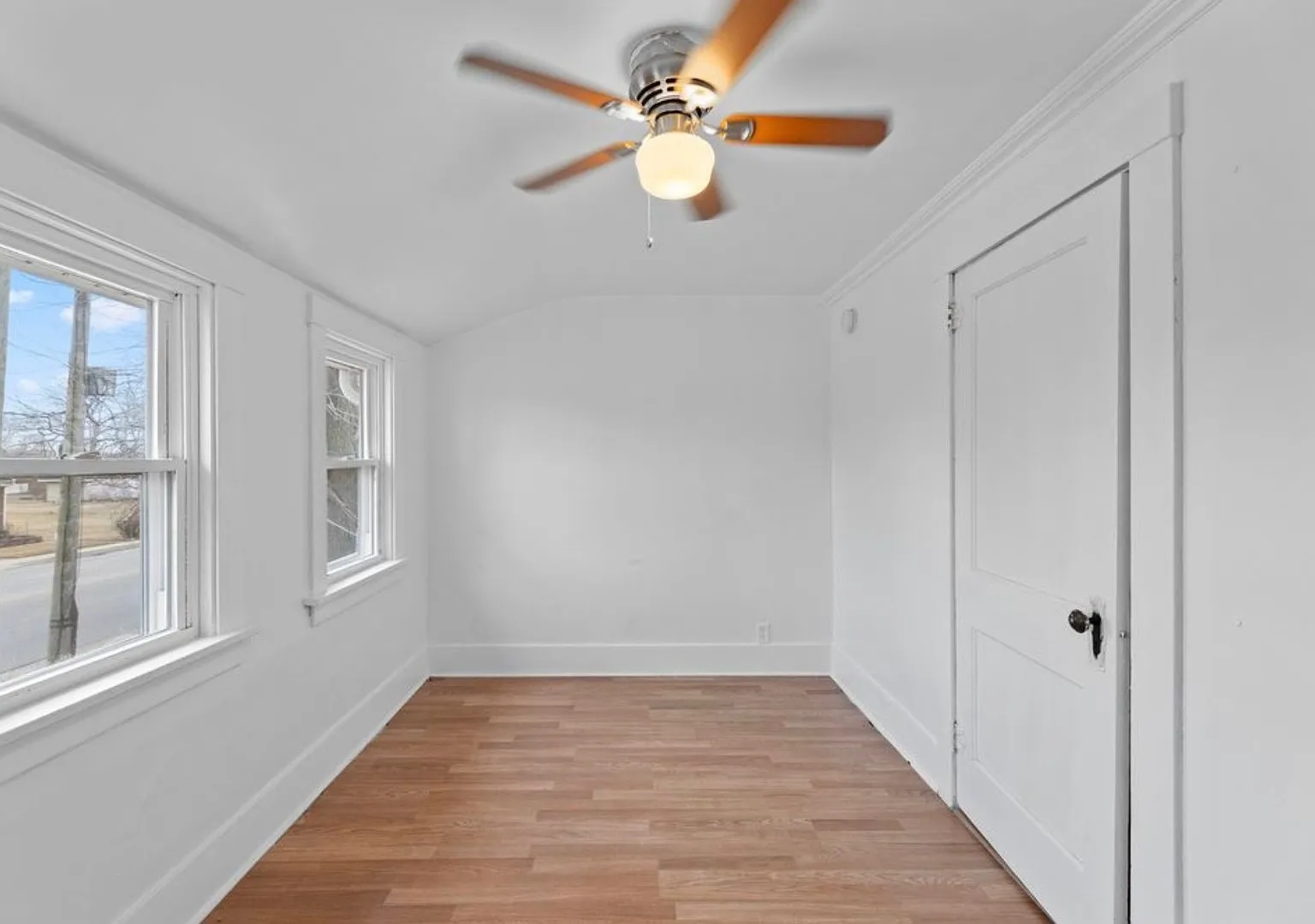 4 bed, 2000 sqft, $3,000 — Photo 3