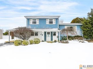 50 Creighton Cir, Old Bridge, NJ 08857