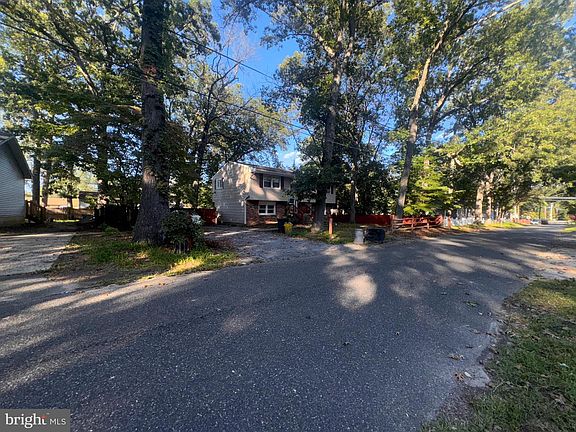 5th image of 218 Auburn Ave