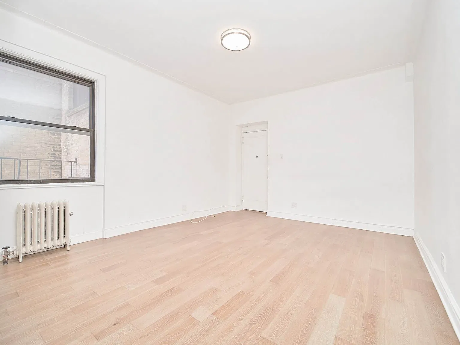 862 Union Street — Photo 3