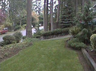 910 207th Ave NE, Sammamish, WA 98074