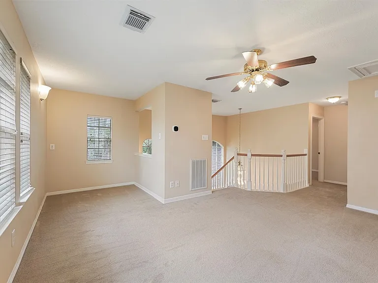 22910 Fairleaf Cir — Photo 13