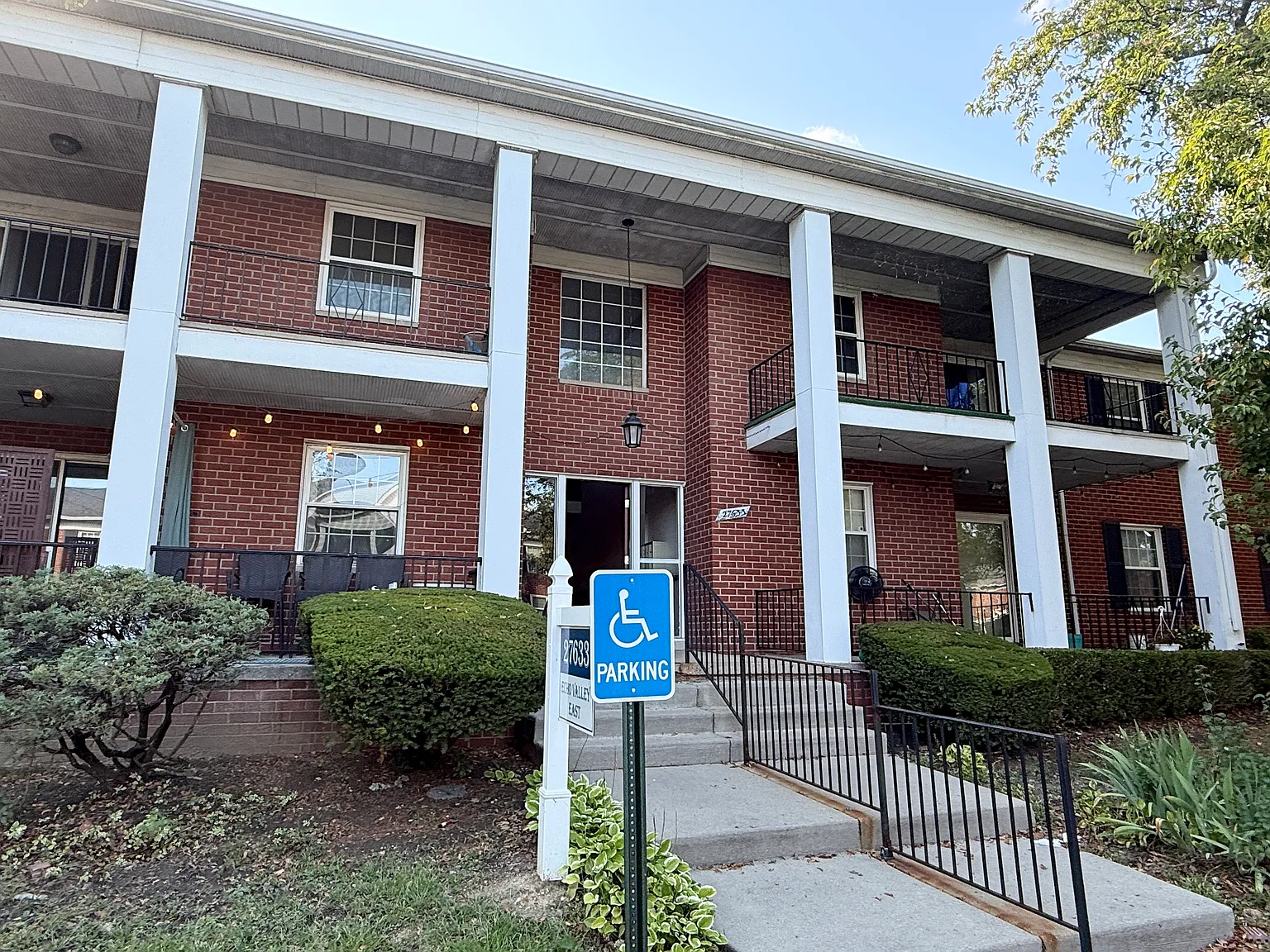 2 bed, 1530 sqft, $1,900 — Photo 4