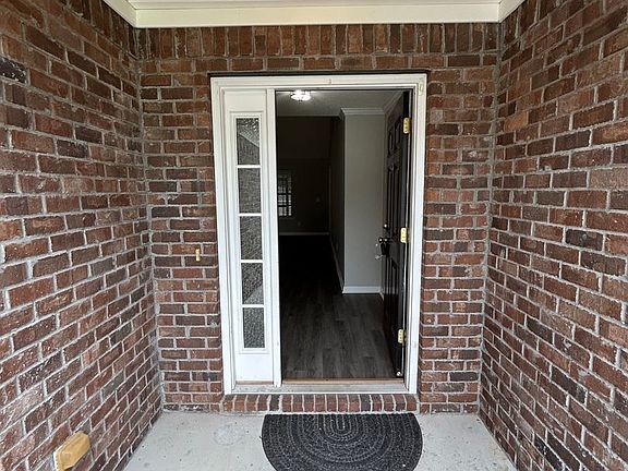 2nd image of 24 Rainier Ln